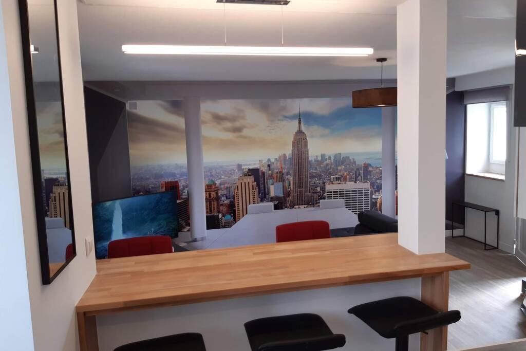 Appartement Renove Le New-York En Centre Ville - Terrasse Et Parking - Non Climatise La Roche-Chalais Экстерьер фото