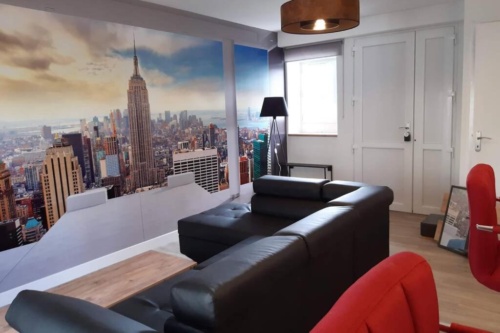 Appartement Renove Le New-York En Centre Ville - Terrasse Et Parking - Non Climatise La Roche-Chalais Экстерьер фото
