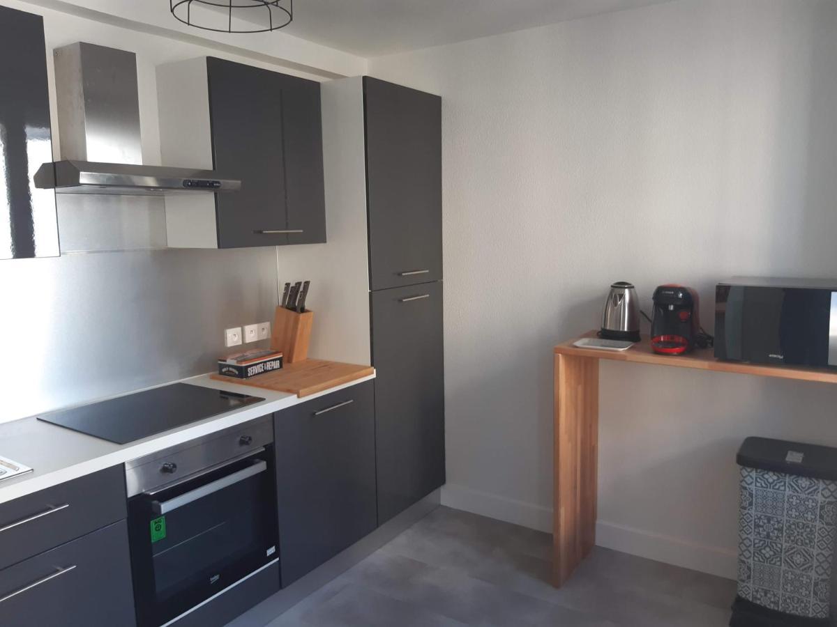 Appartement Renove Le New-York En Centre Ville - Terrasse Et Parking - Non Climatise La Roche-Chalais Экстерьер фото